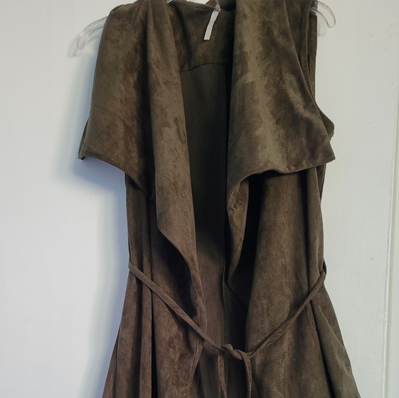 Mono B Brown Sleeveless Trench Coat - Picture 10 of 11